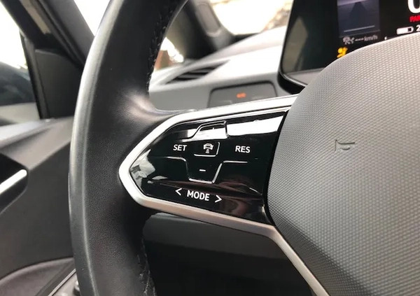 Volkswagen ID.3 cena 95700 przebieg: 54000, rok produkcji 2021 z Rymanów małe 781
